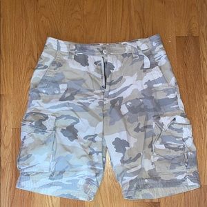 men’s cargo shorts